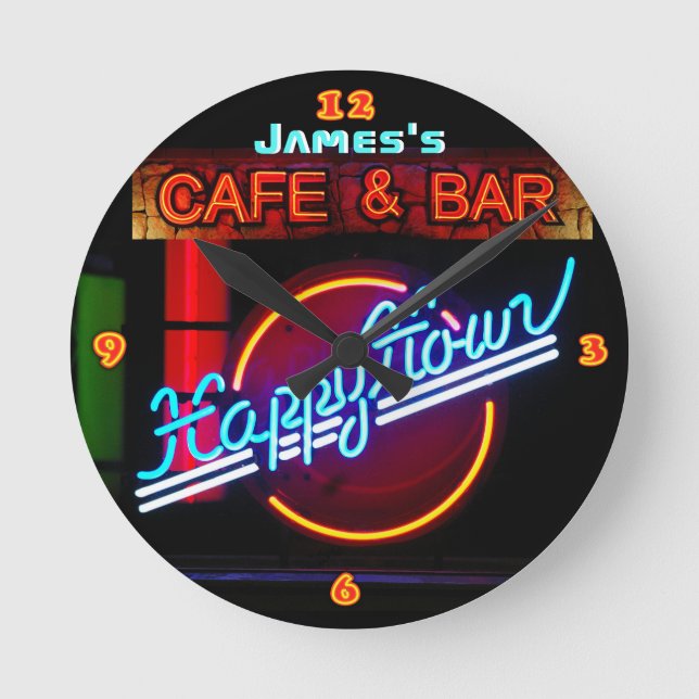 JAMES - Neon Sign Bar Mancave Den Clock Fun Runde Wanduhr (Vorderseite)