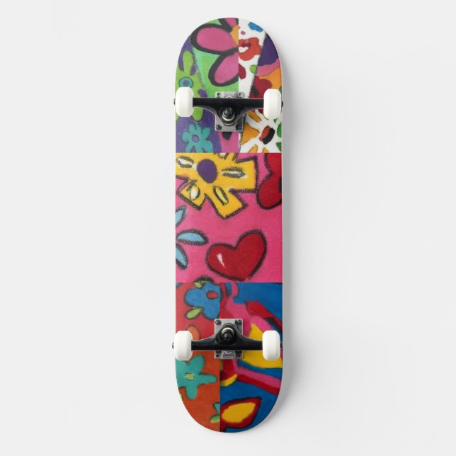 Janinas Blumenmuster Skateboard (Vorderseite)