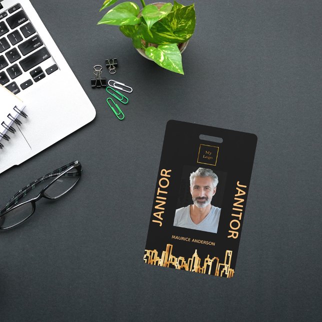 Janitor Foto Schwarzes Gold Logo Stadt Skyline Ausweis (Von Creator hochgeladen)