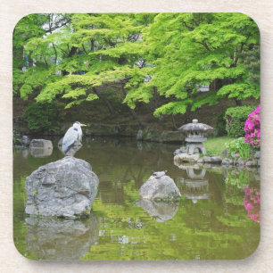 Japan, Kyoto. Heron in frischen grünen Blätter Untersetzer