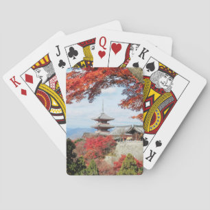 Japan, Kyoto. Kiyomizu-Tempel in Herbstfarbe Spielkarten
