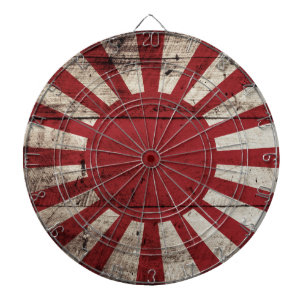 Japan Rising Sun Flag auf alter Holzmaserung Dartscheibe