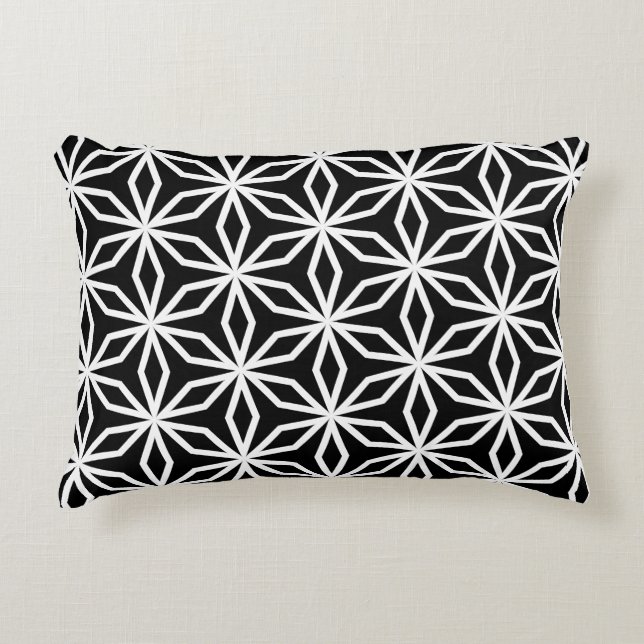 Japanese-Inspired Geometric Black and White  Dekokissen (Vorderseite)