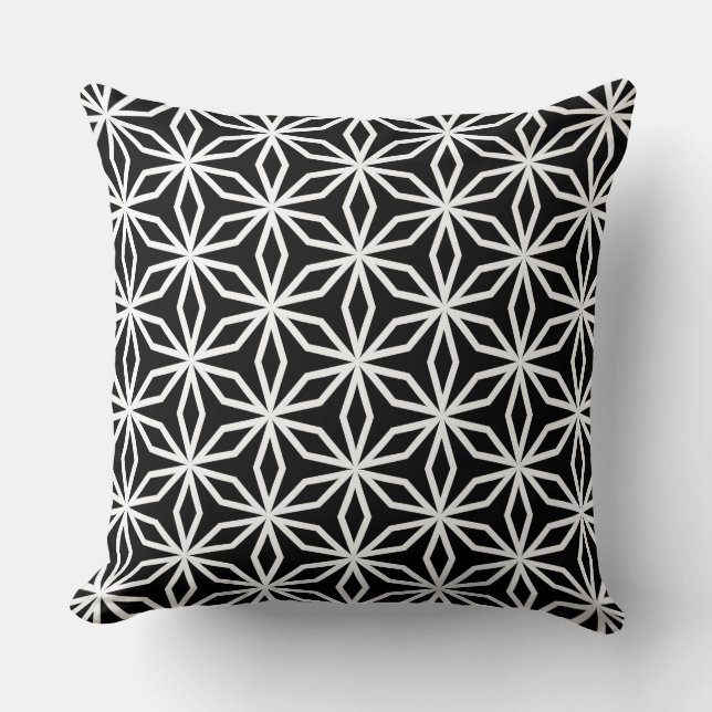 Japanese-Inspired Geometric Black and White  Kissen (Vorderseite)