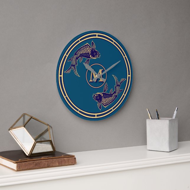 Japanese Koi Fish Monogram Große Wanduhr (Büro)