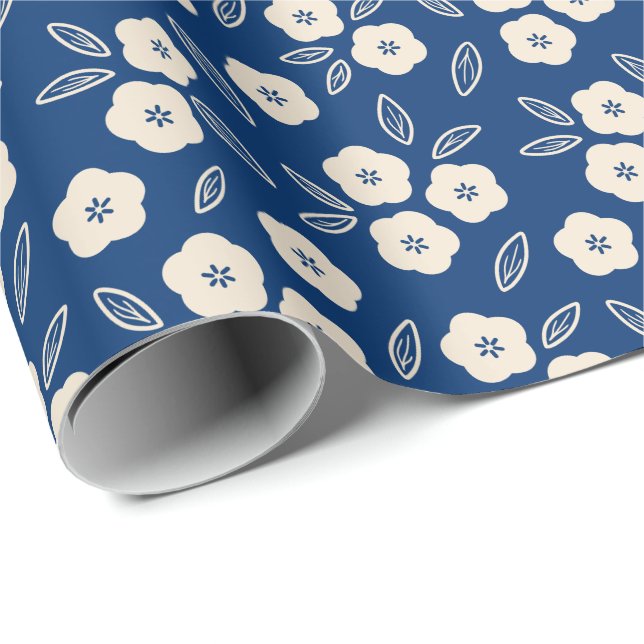 Japanische Dark Blue & Champagne Floral Pattern Geschenkpapier (Rolleneckpunkt)