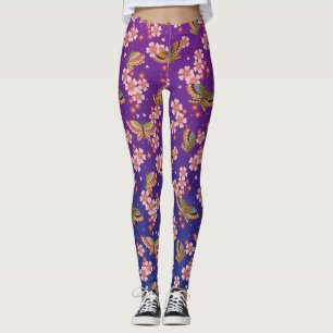 Japanische Schmetterlinge Amid Sakura Dusche Lila Leggings