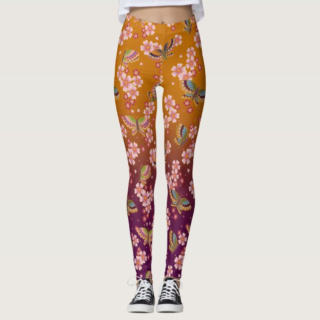 Japanische Schmetterlinge inmitten von Sakura Bloo Leggings (Vorderseite)