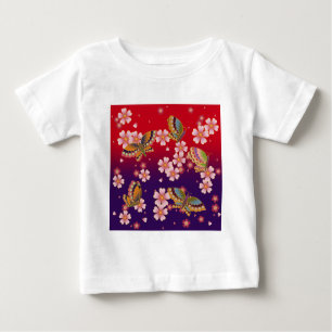 Japanische Schmetterlinge inmitten von Sakura-Blüt Baby T-shirt