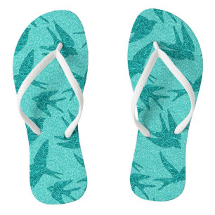 Japanische Schwalben im Flug, Türkis und Aqua Flip Flops