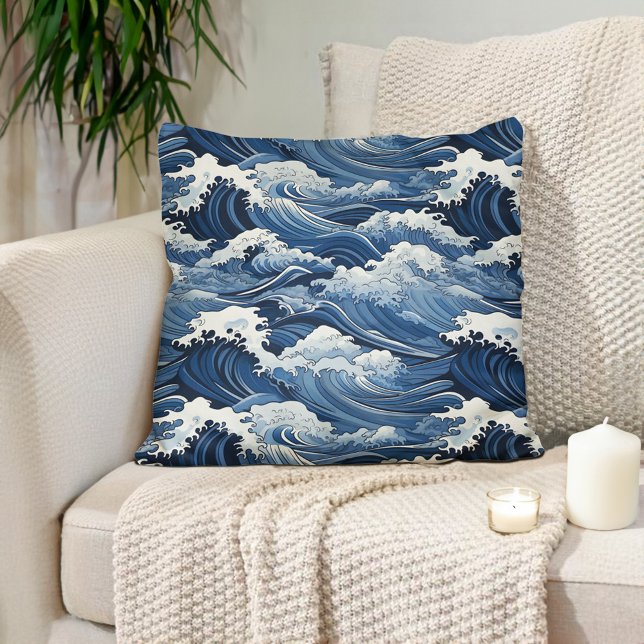 Japanische Waves Blue Shades Kissen (Blue and white Japanese waves pillows
)