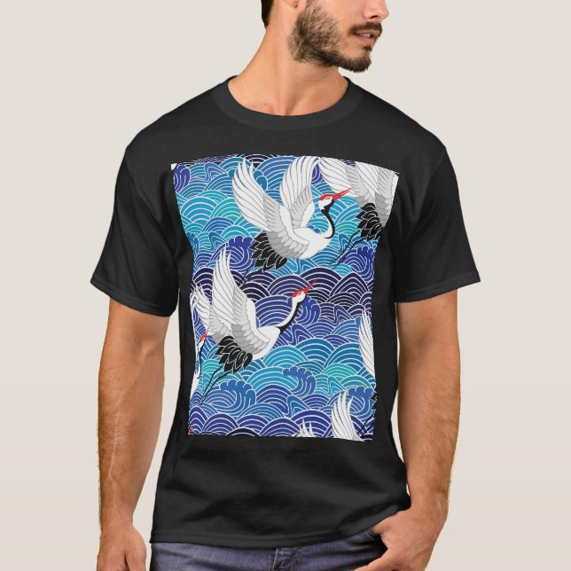 Japanischer Kranich: Verziertes Vogelmuster. T-Shirt (Vorderseite)