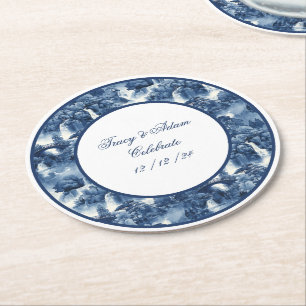 Japanischer Wassergarten in einem blauen weißen Po Runder Pappuntersetzer