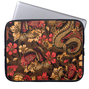Japanisches Drachenkoi-Muster. Laptopschutzhülle