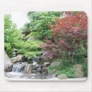 Japanisches Garten-Wasserfall mousepad