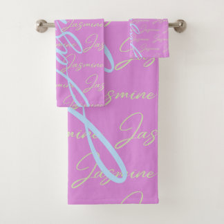 Jasmine Repetiernamenmuster Badhandtuch Set