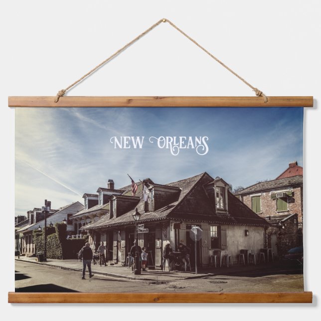 Jean Laffite's Blacksmith Shop Wandteppich Mit Holzrahmen (Vorne)