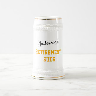 Jede Namensrückgabe fügt Gold Text Black Script hi Bierglas