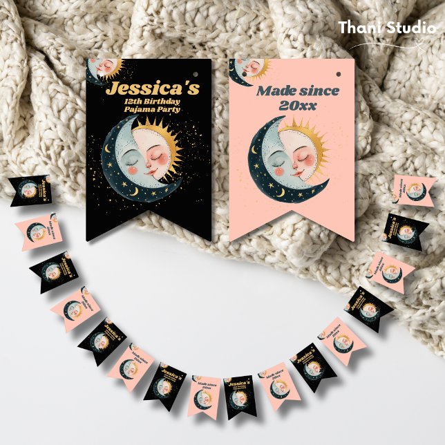 Jede Vintage Himmelsfrau Pajama Geburtstag Schwarz Wimpelkette (Von Creator hochgeladen)