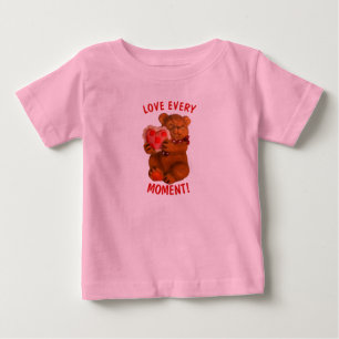 Jeden Moment lieben! Teddybär und Herz Baby T-shirt