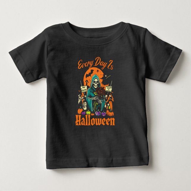 Jeden Tag ist Halloween Baby T-shirt (Vorderseite)