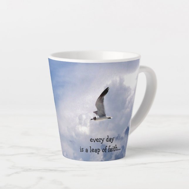 "Jeden Tag" Latte Tasse (Rechte Ecke)