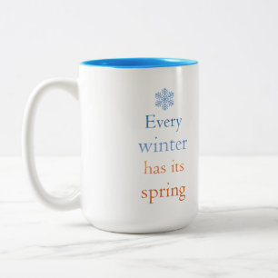 Jeden Winter gibt es die Zwei-Tone-Tasse Zweifarbige Tasse