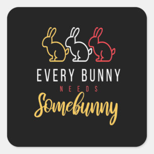 Jeder Hase braucht etwas Sonne Quadratischer Aufkleber