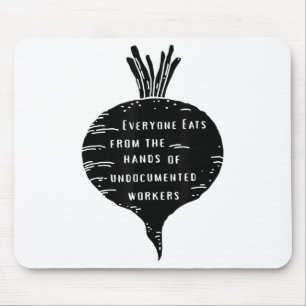 Jeder isst von den Händen der undokumentierten Arb Mousepad