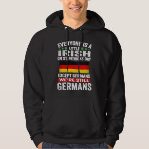 Jeder ist an St. Patrick's Day ein bisschen irisch Hoodie