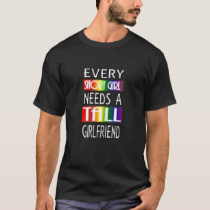 Jeder Kurze lesbische Mädchen Pride Lgbtq Lesbian  T-Shirt