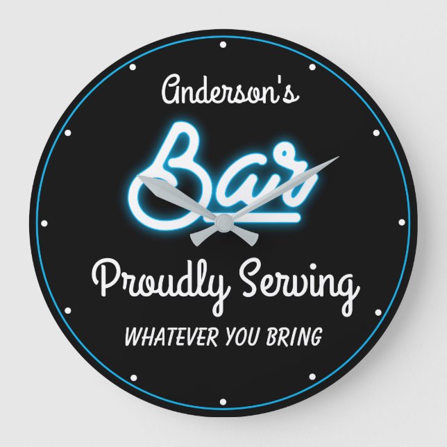 Jeder Name Bar Retro Imitate Blue Neon Funny Servi Große Wanduhr (Vorderseite)