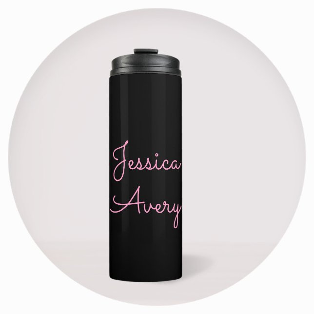 Jeder Name | Cool Editable Pink Script in Black Thermosbecher (Von Creator hochgeladen)