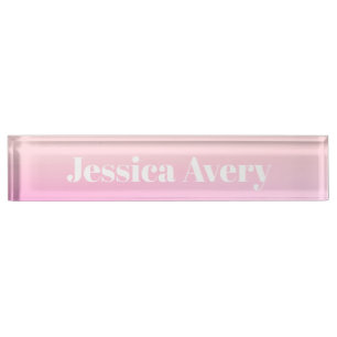 Jeder Name   Retro-Modern gestylter Text farbenfro Namensplakette