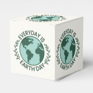 Jeder Tag Ist Tag Der Erde - Vintage Green Earth L Geschenkschachtel