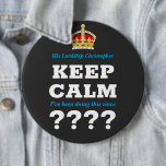 Jedes Jahr Behalten Meilenstein in der Nachricht z Button<br><div class="desc">Ein lustiges Abzeichen auf der Basis der Idee "Ruhe und Carry On behalten" . Jegliche Feier nicht nur zum Feiern von Meilensteinen. Leicht hinzuzufügen das Jahr der Wahl und personalisierte Nachricht,  um dieses "Behalten Ruhe" Abzeichen besonders zu machen.</div>
