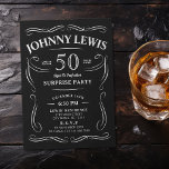 Jegliche Age Whiskey themed Überraschung 50. Gebur Einladung<br><div class="desc">Inspiriert mit klassischem Whiskey-Label,  ist diese lustige,  bis zur Perfektion Erwachsenen-Geburtstagseinladung großartig für 30.,  40.,  50.,  60.,  70.,  80.,  90. oder jede andere Altersgeburtstagsfeier,  Überraschungs-Party,  oder jede andere Gelegenheit! Stellen Sie es mit Ihren eigenen Text- und Party-Informationen ein.</div>