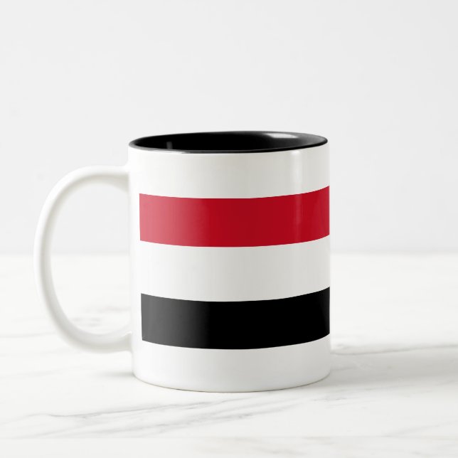 Jemen-Flagge Zweifarbige Tasse (Links)