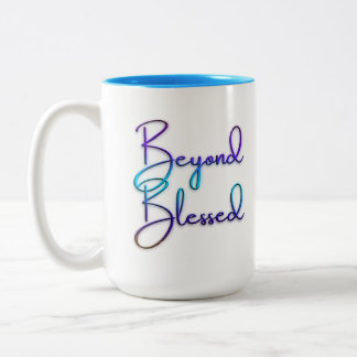 Jenseits der gesegneten 11 oz und 15 oz Tasse