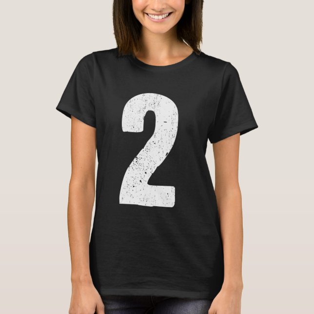 Jersey Uniform #2, Large Number Graphic T-Shirt (Vorderseite)