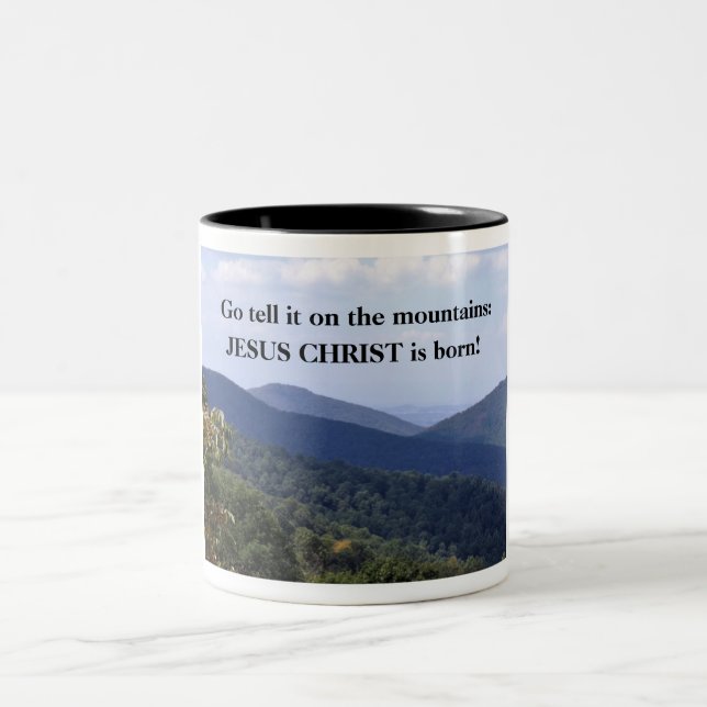 Jesus Christus ist geboren! Zweifarbige Tasse (Mittel)
