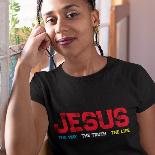 Jesus den Weg, die Wahrheit, das Leben grunzen T-Shirt (This colorful distressed t-shirt is the perfect way to share your faith with others. )