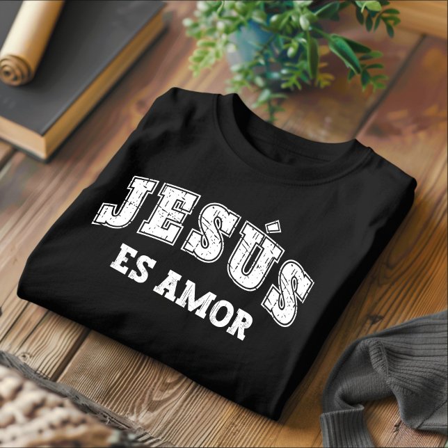 Jesús Es Amor erschüttert Christlichen spanischen  T-Shirt (Von Creator hochgeladen)