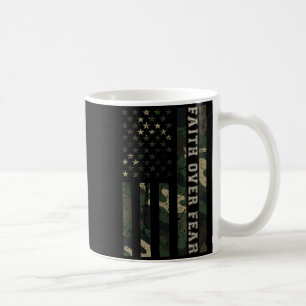 Jesus Glaube Über Angst Camo Us Flagge Christliche Kaffeetasse