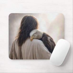 Jesus hält einen kranken Weißkopfseeadler Mousepad