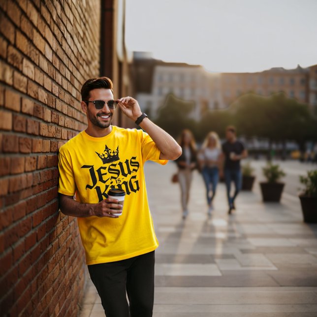 Jesus Is King T-Shirt (Von Creator hochgeladen)