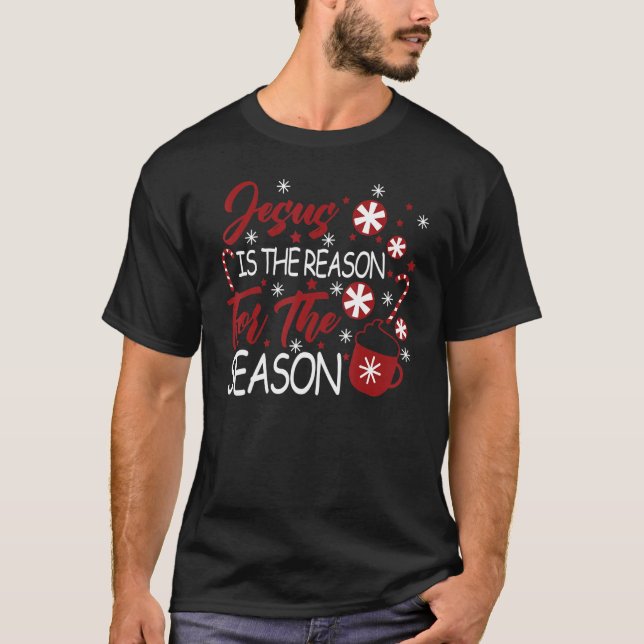 Jesus is the reason for the season Christmas tree T-Shirt (Vorderseite)