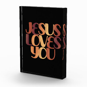 Jesus liebt christliches Typografie-Design Fotoblock