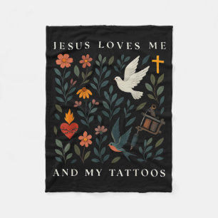Jesus liebt mich und meine Tattoos Fleecedecke