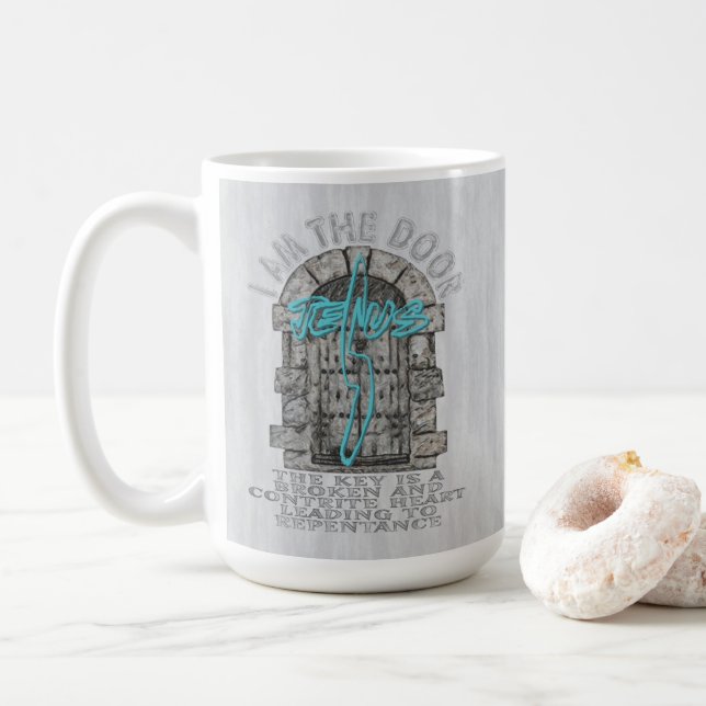 Jesus überquert die Wägung eines T-Shirts Kaffeetasse (Mit Donut)